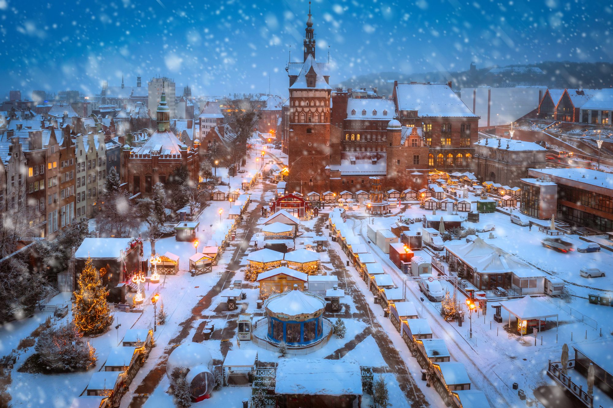 gdansk-christmas-market-snow gdansk-christmas-market-snow